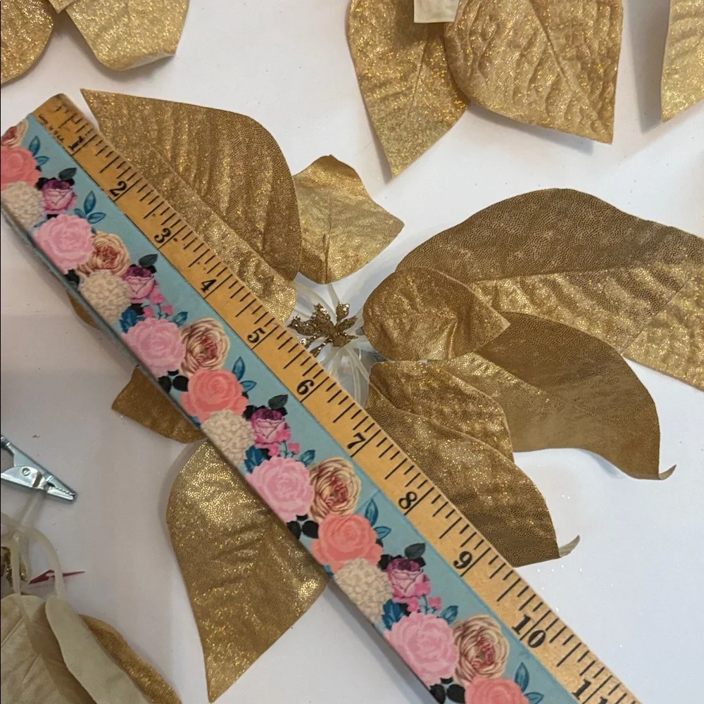 Gold Glitter Poinsettia Clips Set of 8 Gold Poinsettia Christmas Clip 11” NWOT